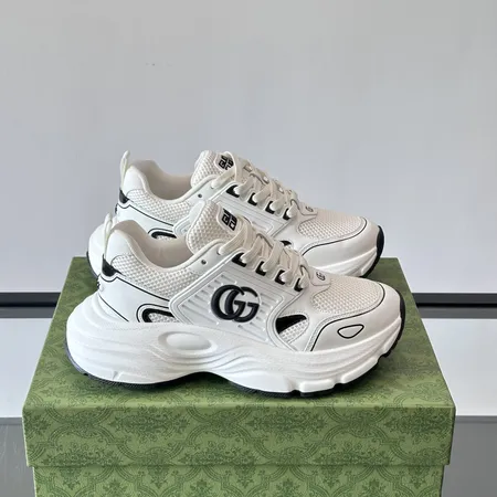 グッチ スニーカー