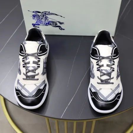 バーバリー ス スニーカー