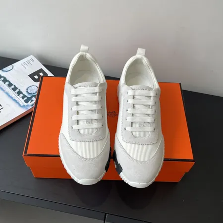 エルメス スニーカー