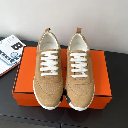 エルメス スニーカー