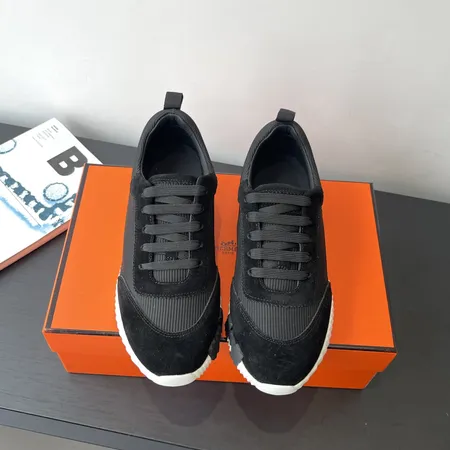 エルメス スニーカー