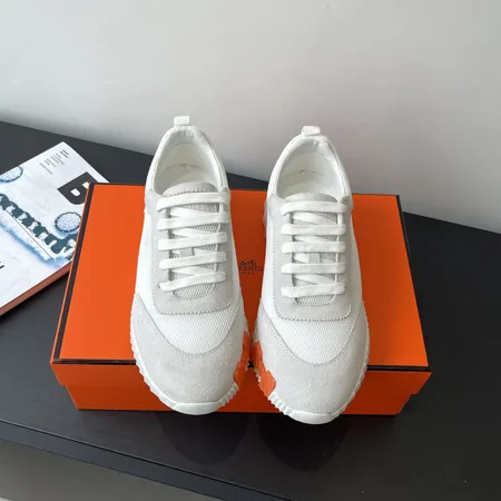 エルメス スニーカー