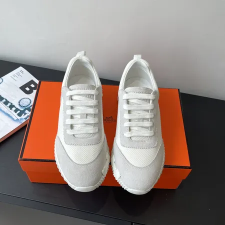 エルメス スニーカー