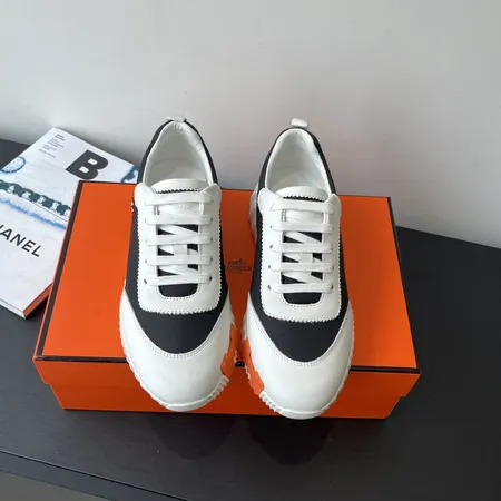 エルメス スニーカー