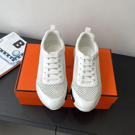 エルメス スニーカー