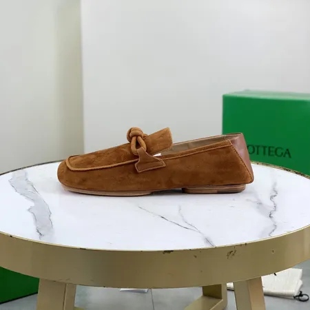 ボッテガ ヴェネタ カジュアルシューズ