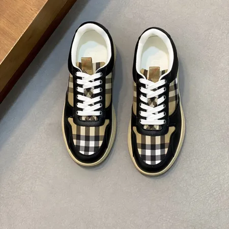 バーバリー ス カジュアルシューズ