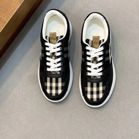 バーバリー ス カジュアルシューズ