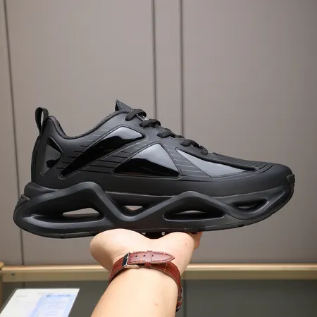 アルマーニ スニーカー