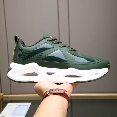 アルマーニ スニーカー