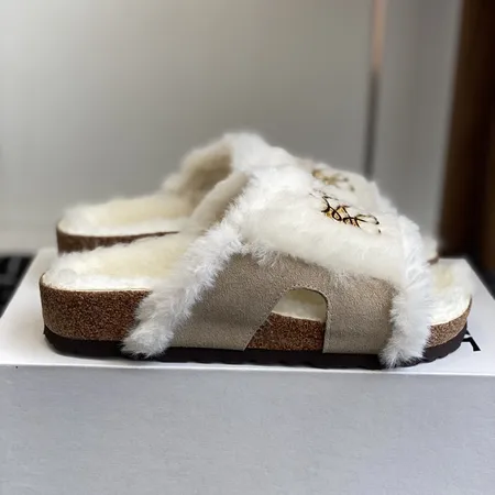 ロエベ スリッパ