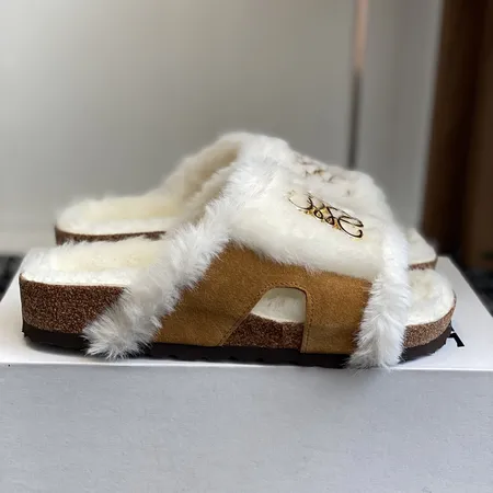 ロエベ スリッパ