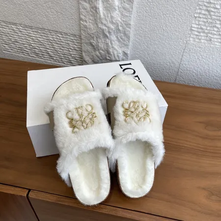 ロエベ スリッパ