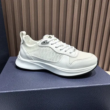 ディオール カジュアルシューズ