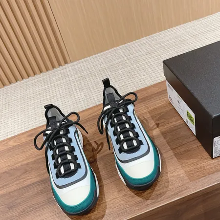 シャネル スニーカー