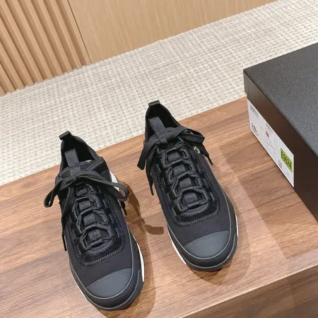 シャネル スニーカー