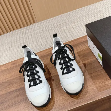 シャネル スニーカー