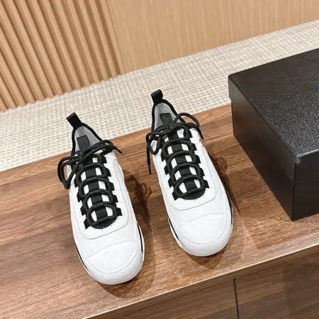 シャネル スニーカー