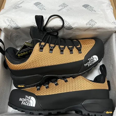 ノースフェイス スニーカー