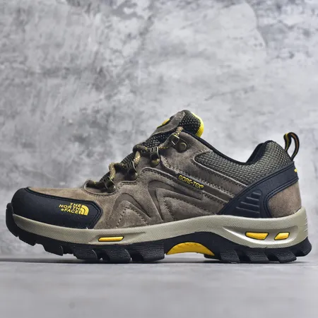 ノースフェイス スニーカー