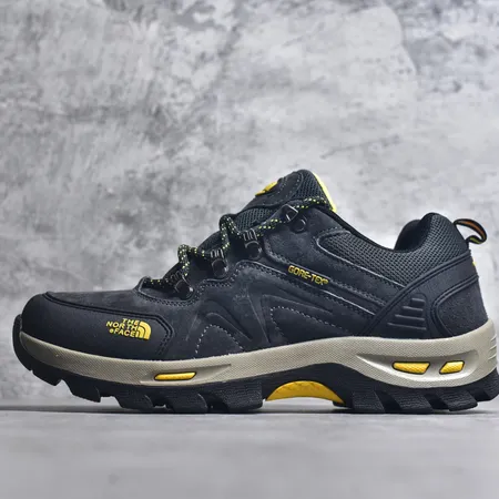 ノースフェイス スニーカー