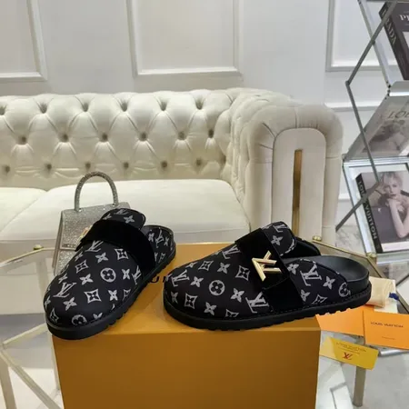 ルイヴィトン スリッパ