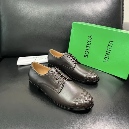 ボッテガ ヴェネタ ビジネスシューズ