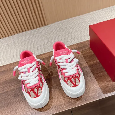 ヴァレンティノ カジュアルシューズ