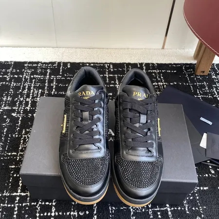 プラダ カジュアルシューズ