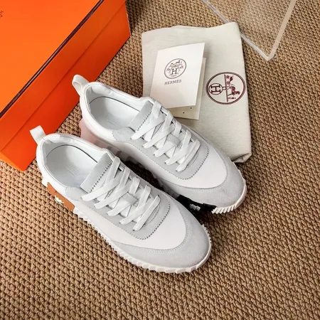 エルメス スニーカー