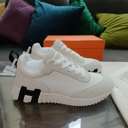 エルメス スニーカー