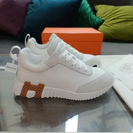 エルメス スニーカー