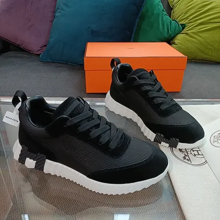 エルメス スニーカー