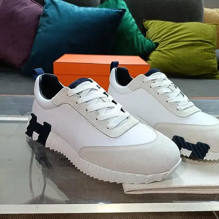 エルメス スニーカー