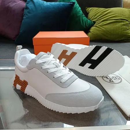 エルメス スニーカー