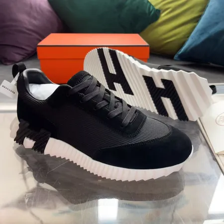 エルメス スニーカー