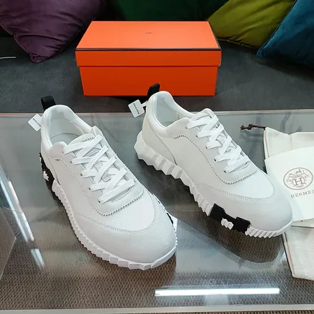 エルメス スニーカー