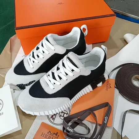 エルメス スニーカー