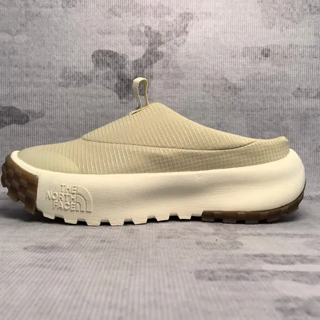 ノースフェイス カジュアルシューズ