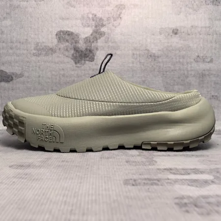 ノースフェイス カジュアルシューズ