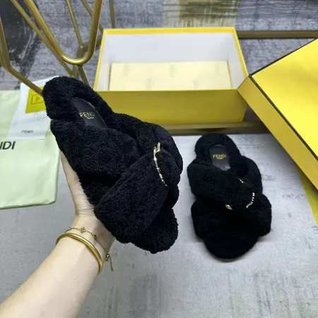 フェンディ スリッパ