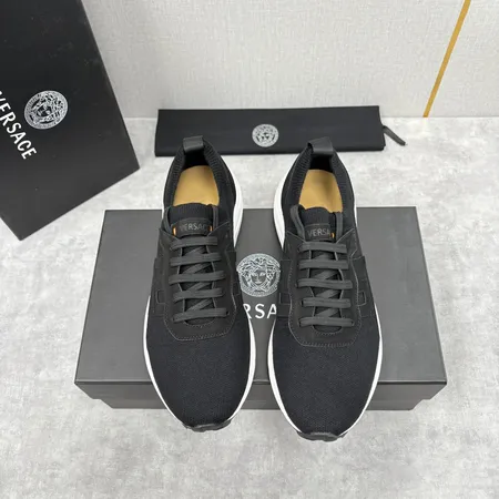 ヴェルサーチ スニーカー