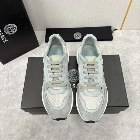 ヴェルサーチ スニーカー