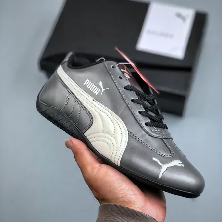 プーマ カジュアルシューズ