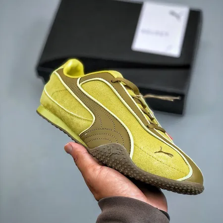 プーマ カジュアルシューズ