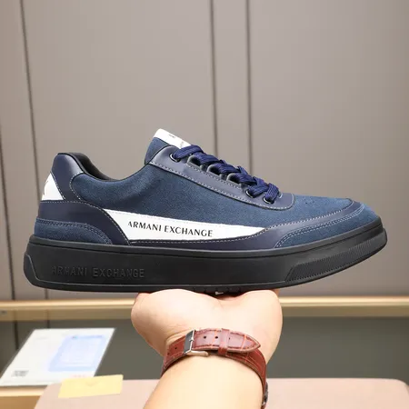 アルマーニ カジュアルシューズ