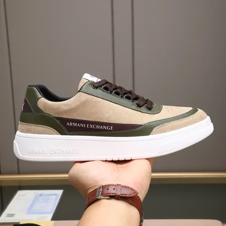 アルマーニ カジュアルシューズ