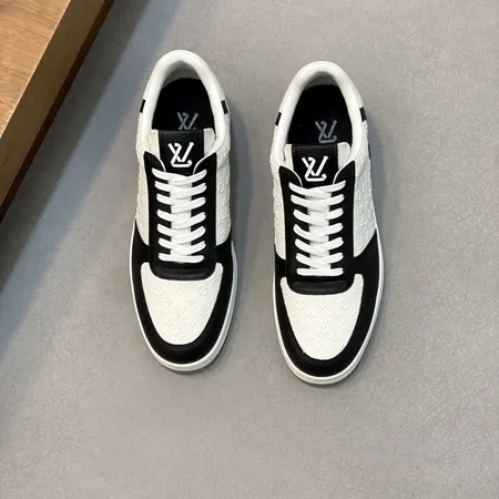 ルイヴィトン カジュアルシューズ
