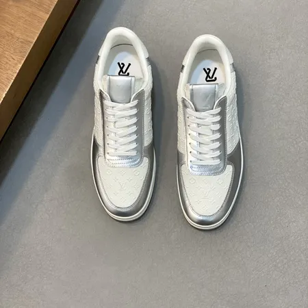 ルイヴィトン カジュアルシューズ