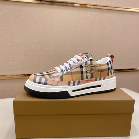 バーバリー ス カジュアルシューズ